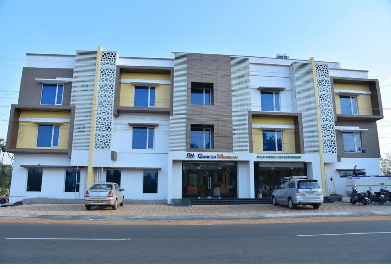 Ganesh Meridian Tiruppattur 外观 照片